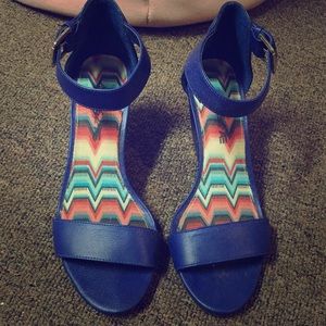 American Eagle Sandals